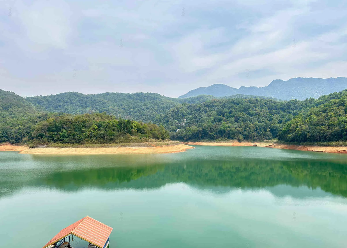 德宏芒市孔雀湖旅游度假區(qū).jpg